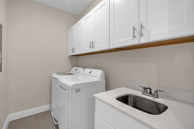 Building Photo - 17013 Haggerty Hollow Dr