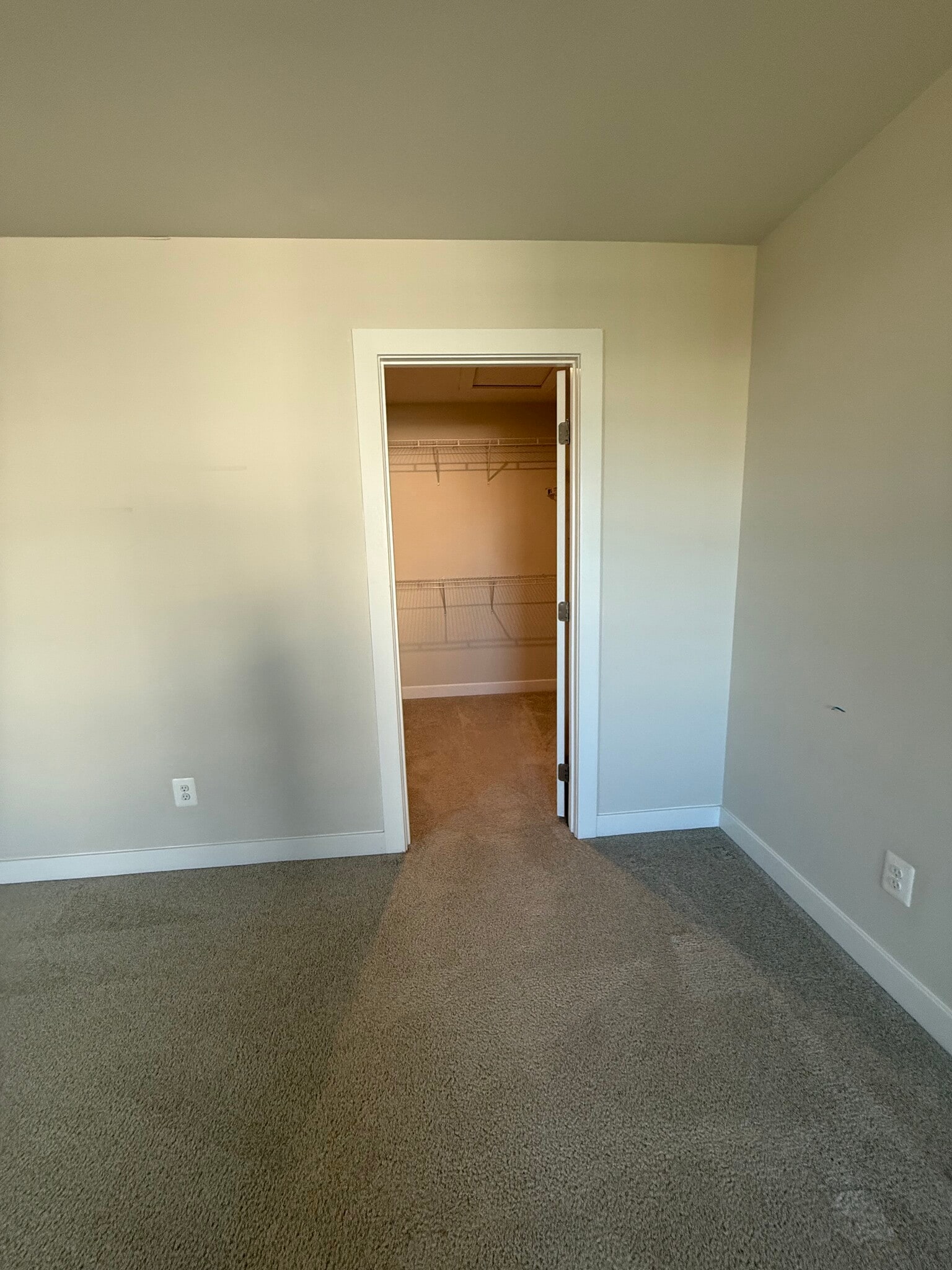 Building Photo - 440 Tree of Heaven Way