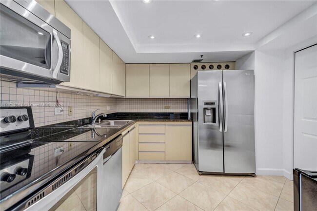 Building Photo - 1201 S Ocean Dr