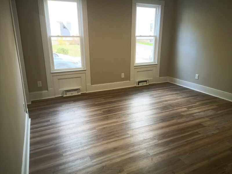 Building Photo - 57 Moreland St