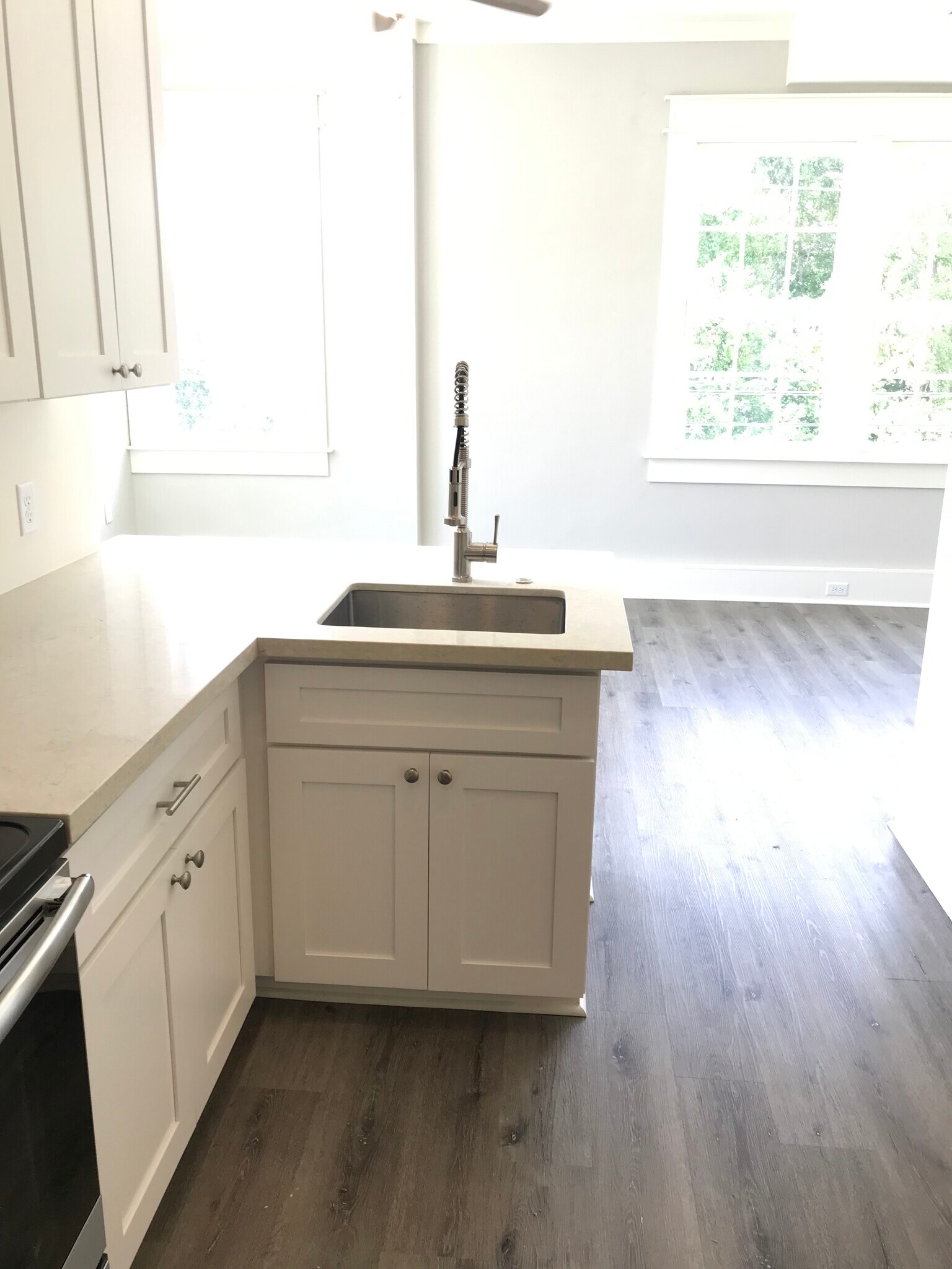 Kitchen/Living View - 1509 Highland Rd