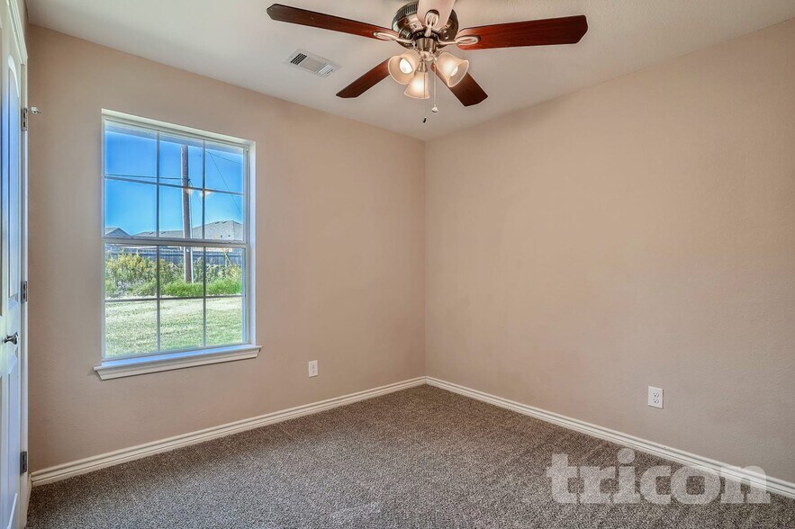 Building Photo - 3105 Cardinal Dr