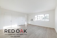 Building Photo - 6045 1/4 Whitsett Ave-36