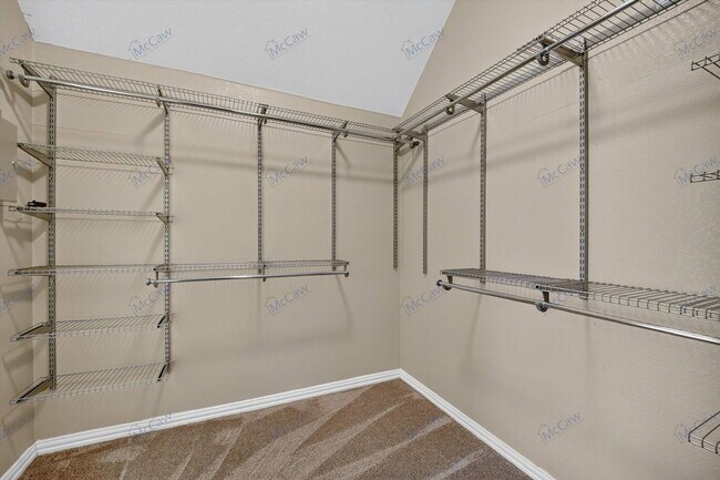 Building Photo - 8009 Owl Creek Ln