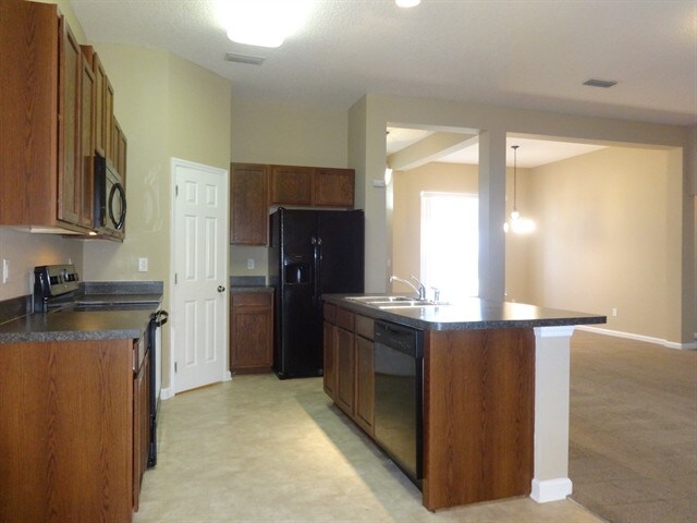 Building Photo - 1433 Creek Point Boulevard