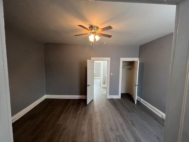 Building Photo - Big 2 bedroom home, fully rehabbed with laundry in home