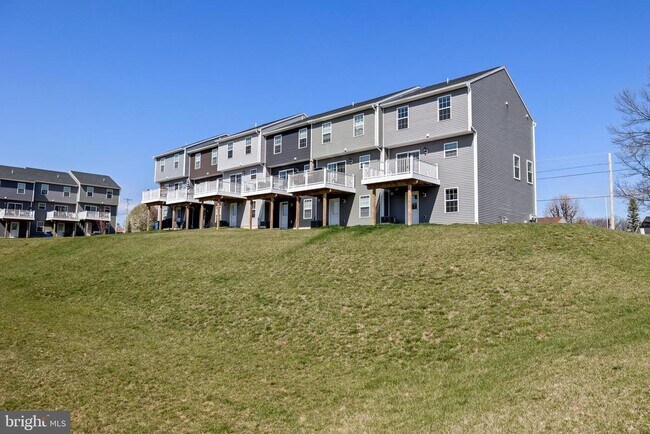 Building Photo - 29 Millrace Ct