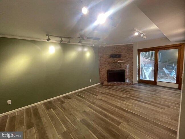 Building Photo - 9609 Barkston Ct