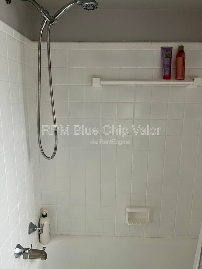 Building Photo - 3522 Pembroke Ave