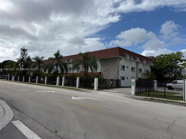 Building Photo - 7251 SW 82nd St