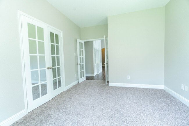 Building Photo - 3105 Whispering Pine Blvd