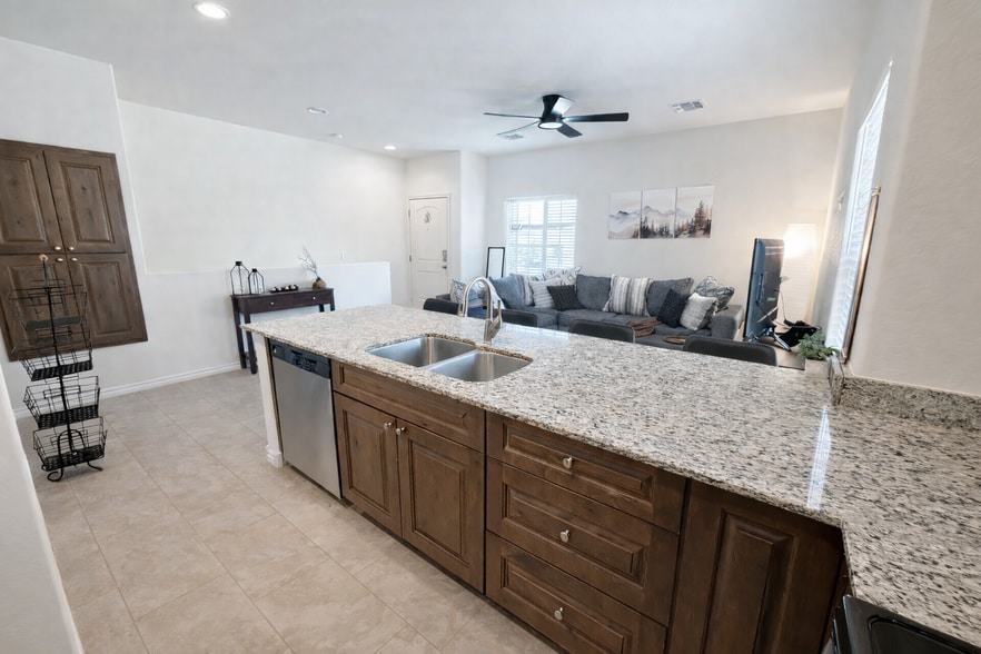 Building Photo - 854 S San Marcos Dr