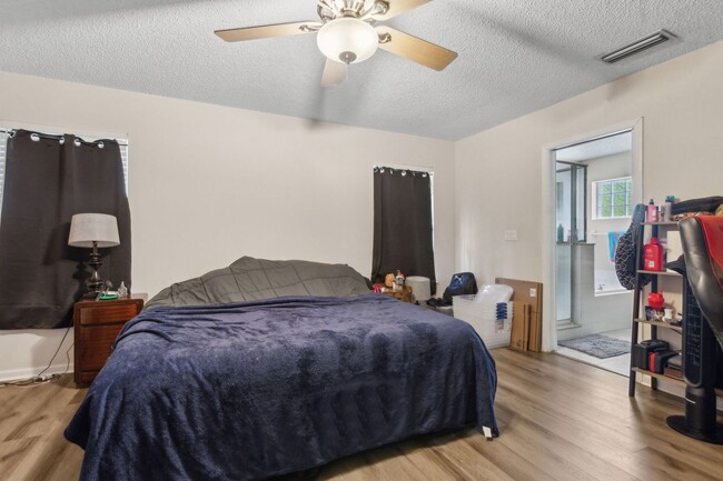 Building Photo - Spacious 3-Bedroom Home with Bonus Room Ne...