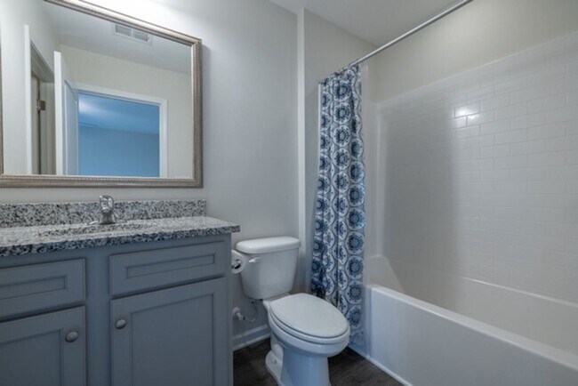 Building Photo - 3 Bedroom Home in Pendleton, SC