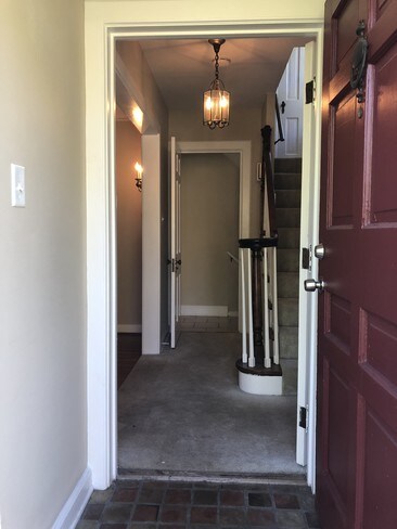 Building Photo - 18124 Lomond Blvd