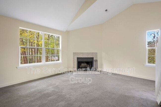 Building Photo - 7955 Timbercreek Ln