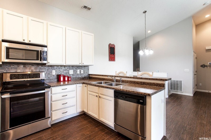 Building Photo - 6333 Lake Powell Cir