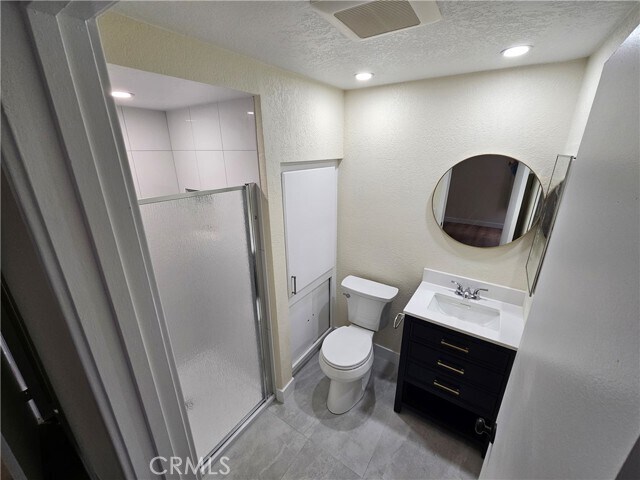 Building Photo - 22794 Lakeway Dr