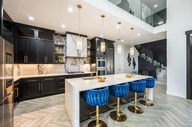 Building Photo - 13 Rd 660