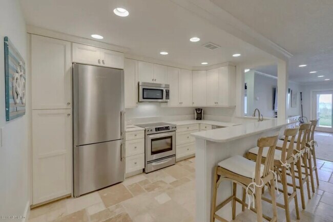 Building Photo - 2415 Costa Verde Blvd