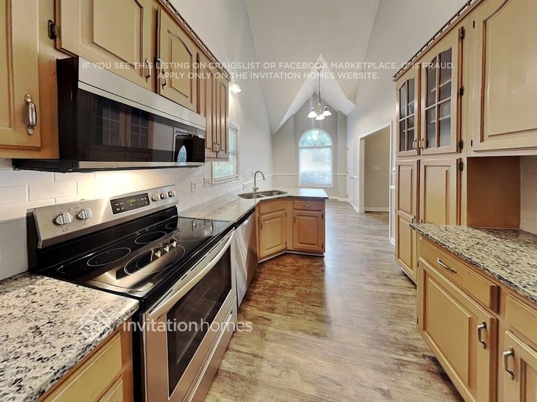 Building Photo - 1611 Plantation Trail