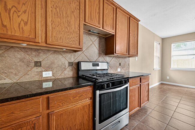 Building Photo - 16919 Creek Mountain Dr