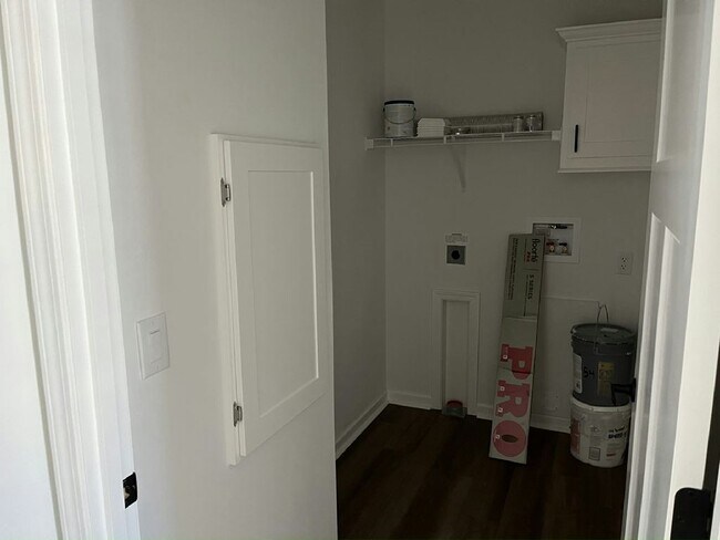 Building Photo - 7973 Yukon Trl