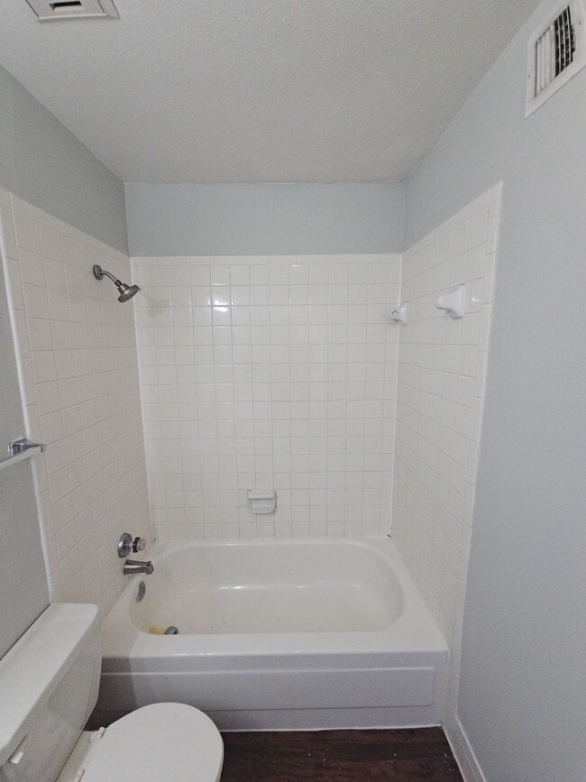 Building Photo - 14600 Fonmeadow Dr