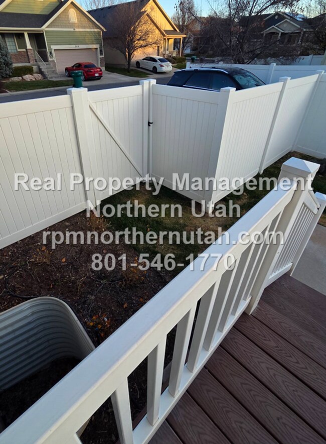 Building Photo - 3 Bedroom 2 Bath Home Available in Clearfield