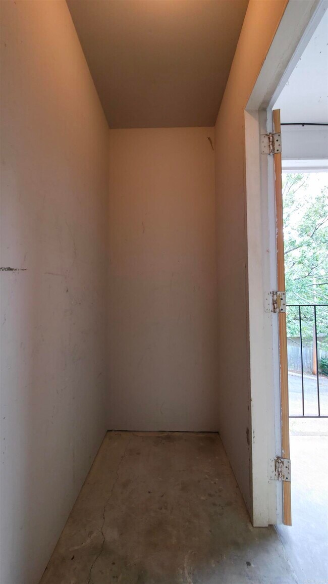 Building Photo - 5700 B St