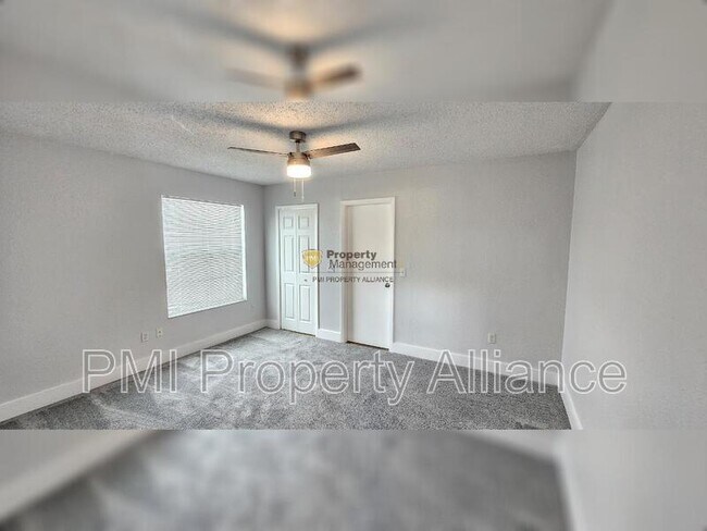 Building Photo - 2517 Davenport Cir