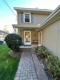 Building Photo - 5550 Joslin Dr