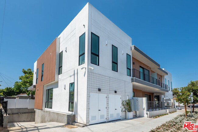 Building Photo - 4095 Sawtelle Blvd
