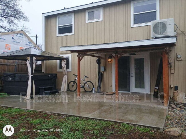 Building Photo - 3512 E 32nd Ave