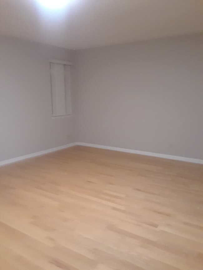 Building Photo - 473 34th Ave