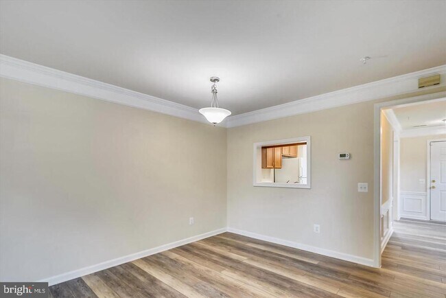 Building Photo - 46920 Courtyard Sq