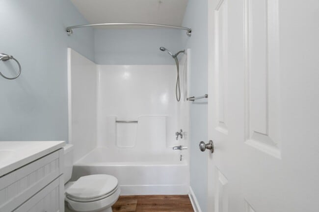 Building Photo - 2 Bed 2 Bath Condo for Rent in Norfolk!