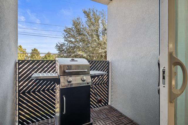 Building Photo - 2222 Moser Ave