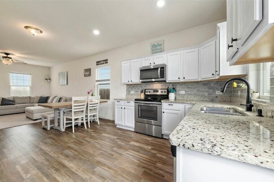 Building Photo - 13709 Sherri Berry Way