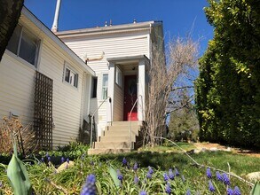 Building Photo - 227