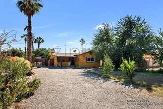 Building Photo - 82481 Valencia Ave