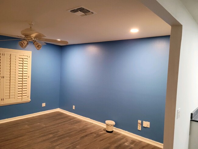 Building Photo - Great Home in East Mesa with Pool