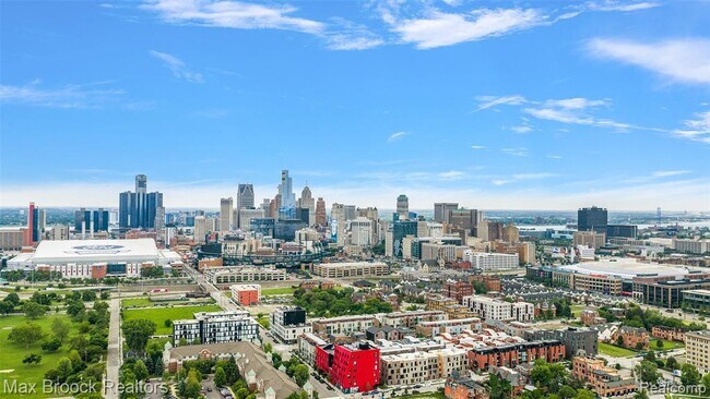 Building Photo - 284 Alfred St