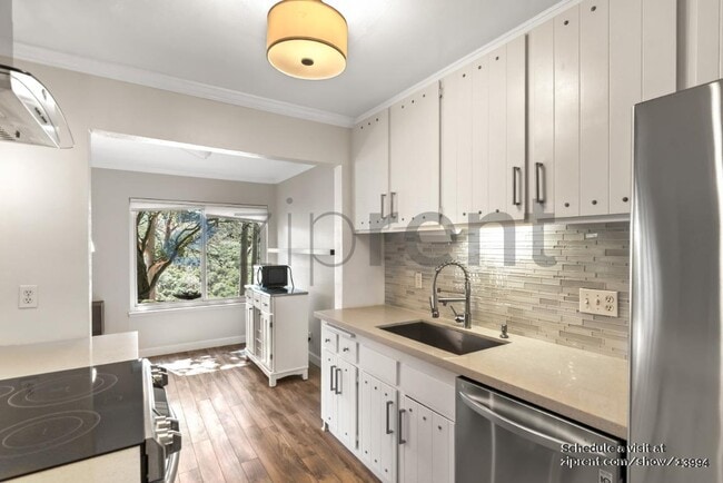 Building Photo - 3335 Brittan Ave