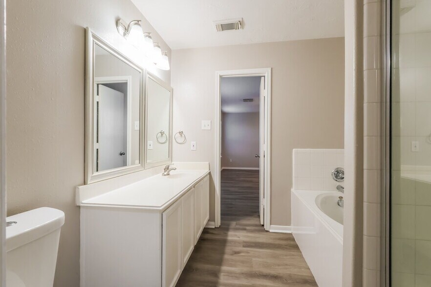 Building Photo - 21330 Carleen Creek Trail