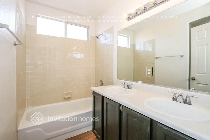 Building Photo - 7413 Sunspot Dr