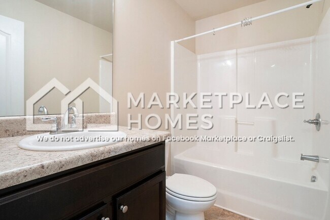 Building Photo - 2070 Bonny Glen Cir