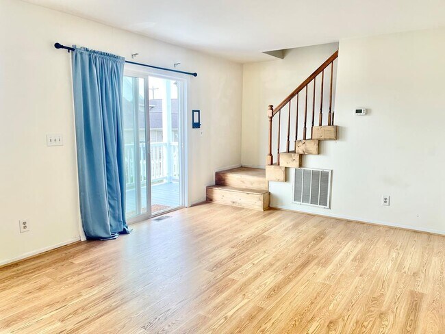 Building Photo - 7141 Margarets Ln