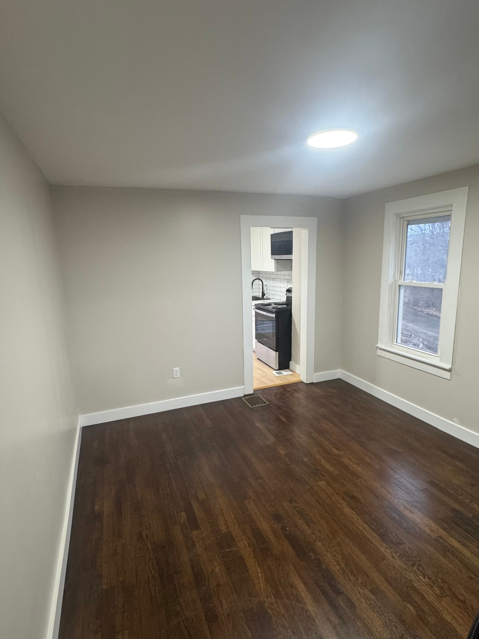 Building Photo - 32 Phelps St