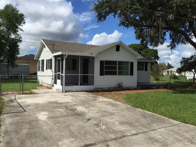 Building Photo - 338 W Bay Ave